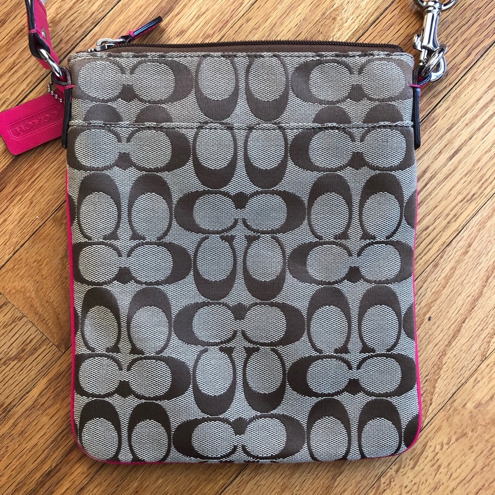 Coach Crossbody - Picture 4 of 8